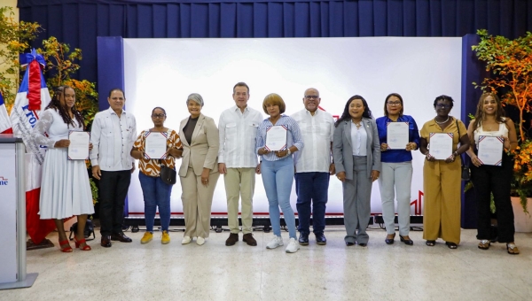 Gobierno impulsa microempresas en San Pedro con RD$55 millones en créditos